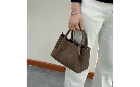 Retro Woven Hand - carry and Cross - body Bag